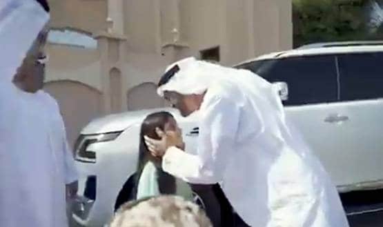 जब एक बच्ची के घर जाने के लिए मजबूर हुए अबु धाबी के क्राउन प्रिंस