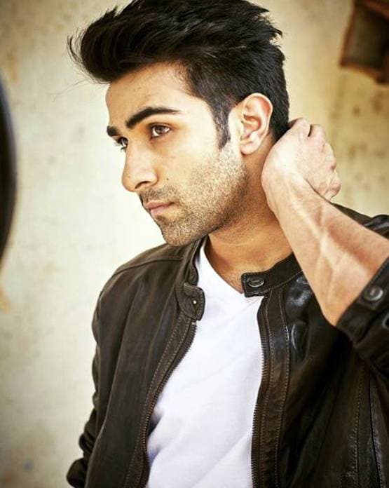 न्यू ईयर पर साथ होंगे तारा-आदर जैन, लंदन में होगा सेलिब्रेशन