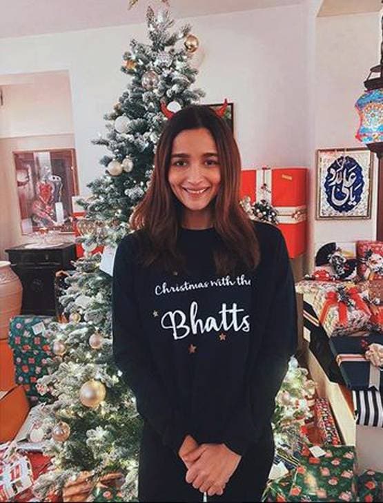 न्यू ईयर वेकेशन पर निकले आलिया-रणबीर, मुंबई एयरपोर्ट पर हुए स्पॉट