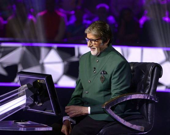 अमिताभ बच्चन को मिला फाल्के पुरस्कार, इस अंदाज में पहुंचे राष्ट्रपति भवन