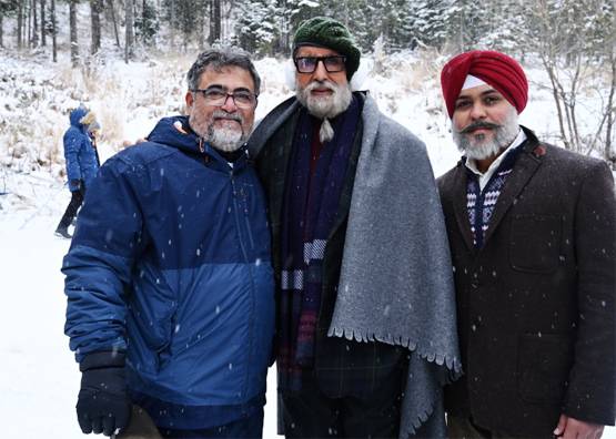 पोलैंड में पिता को मिला सम्मान देख भावुक हुए अमिताभ, शेयर की तस्वीरें