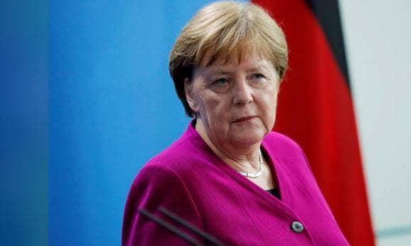 निर्मला की दुनिया में बढ़ी धमक, क्वीन एलिजाबेथ को छोड़ा पीछे