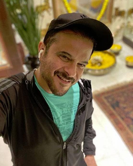 63 साल का वो बांका नौजवान, जिसकी फिटनेस के आगे फेल हैं मशहूर स्टार्स