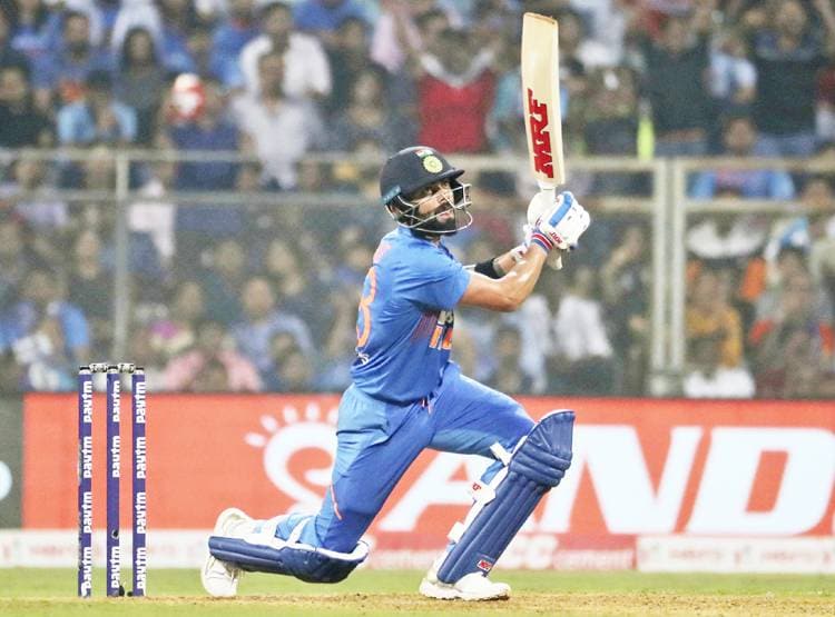 रोहित का बल्ला उगल रहा आग, खतरे में कोहली का बड़ा रिकॉर्ड