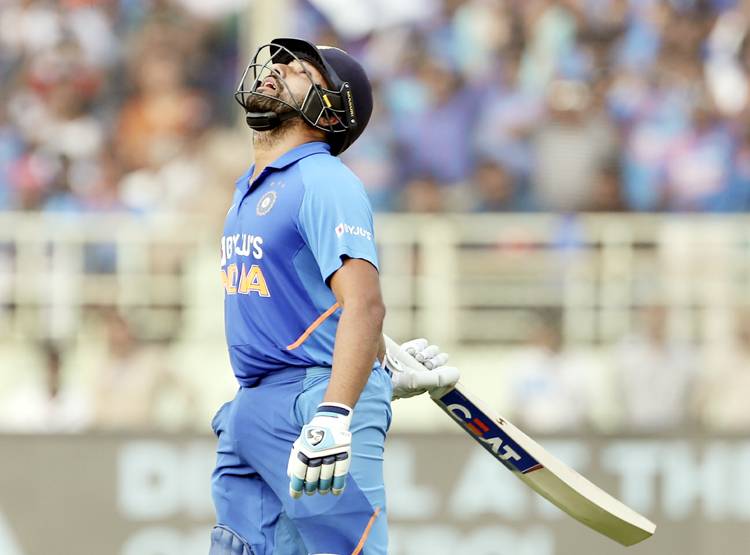 रोहित ने एक शतक से तोड़े कई रिकॉर्ड, गांगुली-वॉर्नर के क्लब में एंट्री