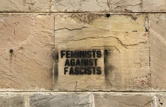 CAA Protests: दिल्ली की दीवारों पर दिखीं इंकलाब और क्रांति की लाइनें