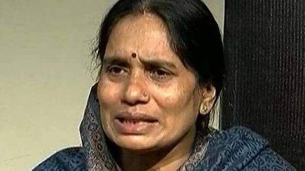 निर्भया के दरिंदों के लिए जल्लाद बनना चाहती है शूटर, खून से लिखा पत्र