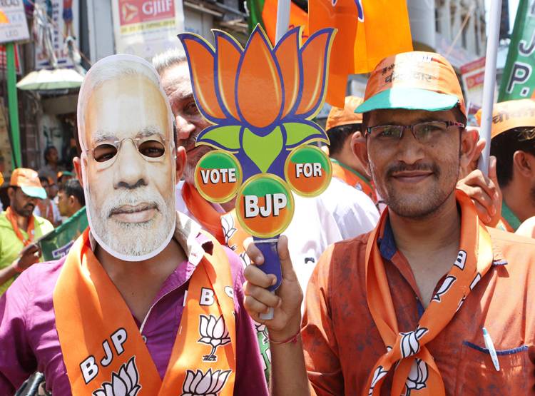 देश में सिकुड़ रही BJP, झारखंड भी हाथ से निकला, बदला सियासी MAP