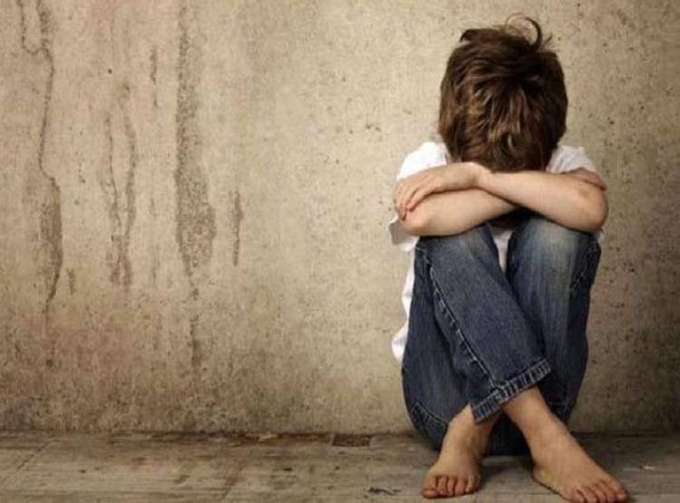 मुंबई में चलती कार में 22 साल के लड़के के साथ कुकर्म, फॉलो कर रहे थे आरोपी