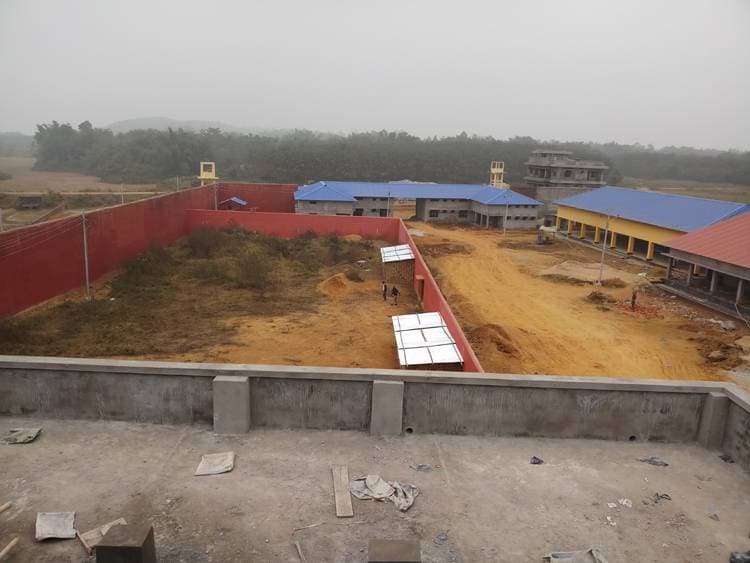 सामने आया देश के सबसे बड़े डिटेंशन सेंटर का सच, 7 फुटबॉल ग्राउंड से बड़ा