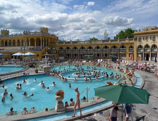 10 सबसे खूबसूरत और सस्ते टूरिस्ट प्लेस, लिस्ट में भारत का ये शहर