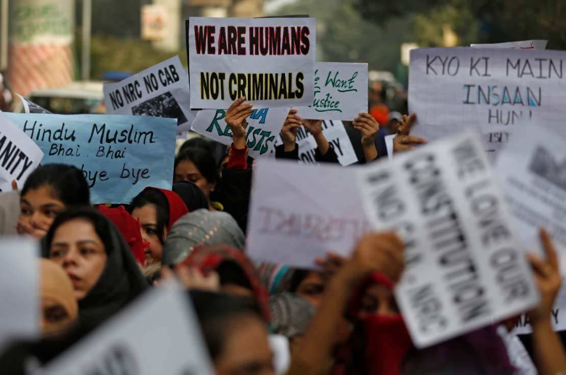 तीखे संदेशों से युवाओं ने किया CAA का विरोध कहा- हम जिंदा कौम हैं साहब