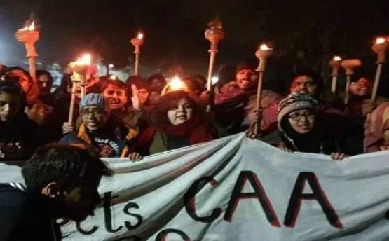 PM मोदी का PAK पर निशाना- मैंने दोस्ती का हाथ बढ़ाया लेकिन मिला धोखा