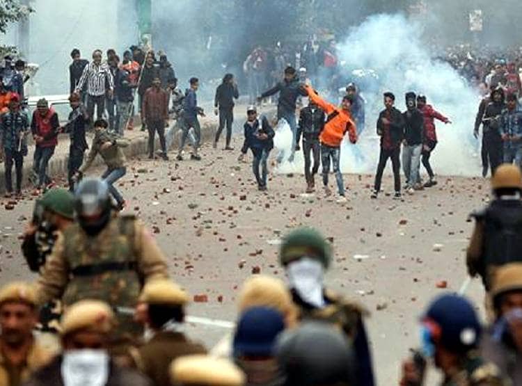 हिंसक प्रदर्शन के बाद अब कैसे हैं सीलमपुर इलाके के हालात, तस्वीरों में देखें