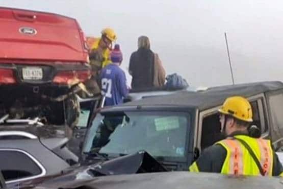 हाइवे पर हुआ भयानक हादसा, एक साथ भिड़ी 60 कारें