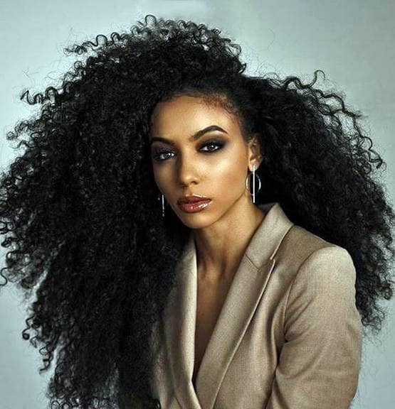 इन लड़कियों की खूबसूरती देखकर, अब तो 'गोरे रंग पे न इतना गुमान कर'