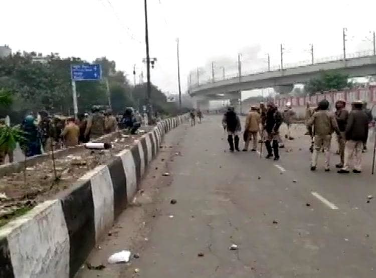 अब पुलिस से टकराए उपद्रवी तो लगेगा 12 वोल्ट का करंट