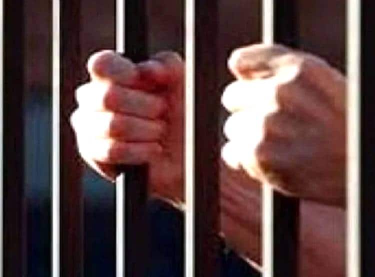 जेल से भागकर आया था पत‍ि, पत्नी से क‍िया झगड़ा तो फ‍िर पहुंचा त‍िहाड़