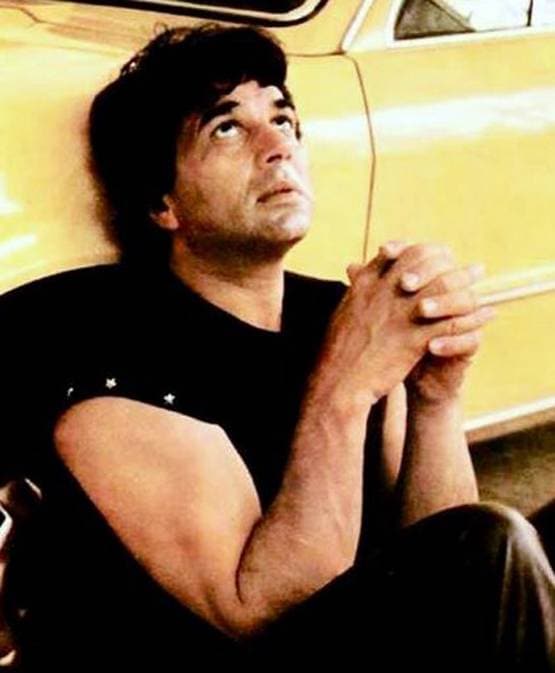 पहली पत्नी से कैसे हैं धर्मेंद्र के रिश्ते, लाइमलाइट से रखती हैं खुद को दूर