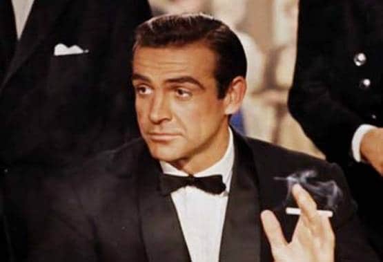 57 सालों से छाया हुआ है जेम्स बॉन्ड, अरबों की हो चुकी है कमाई