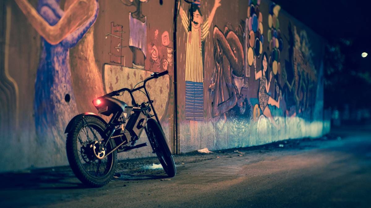 34999 रुपये में खरीदें यह इलेक्ट्रिक बाइक, बिना लाइसेंस के चलाएं