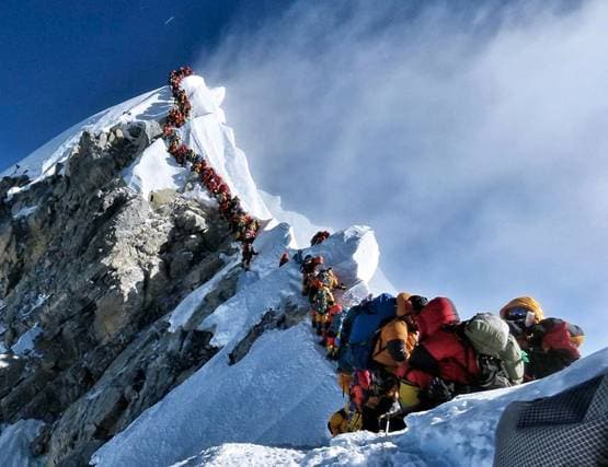 देखिए...साल 2019 की देश और दुनिया की सबसे ताकतवर तस्वीरें