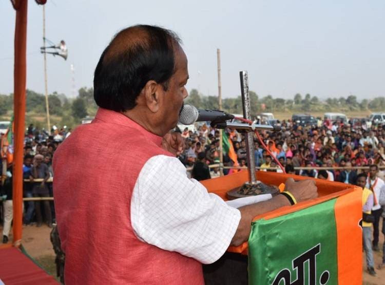 बागी को हराकर पहली बार MLA बने थे रघुवर, अब खुद बागी से हारे