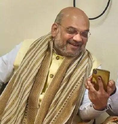 पीएम मोदी इस स्मार्टफोन का करते हैं इस्तेमाल, अमित शाह की है ये पसंद