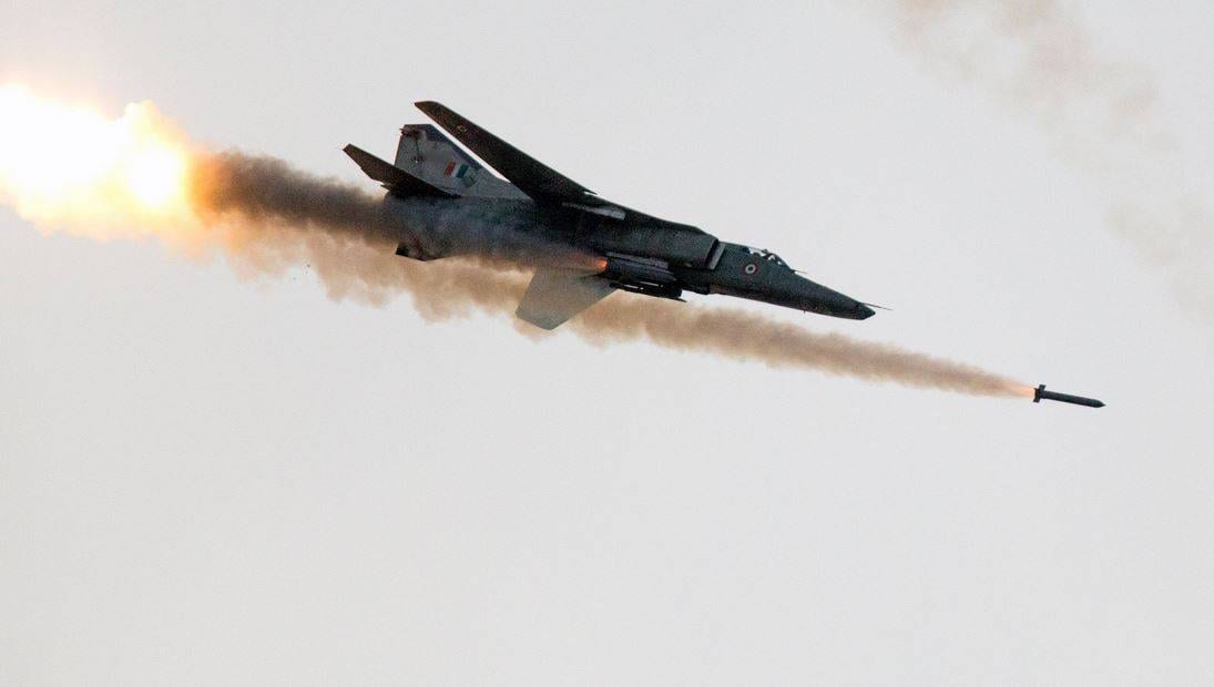 पूर्व IAF चीफ बोले- 26/11 के बाद कांग्रेस सरकार ने PAK पर हमला करने से रोका था