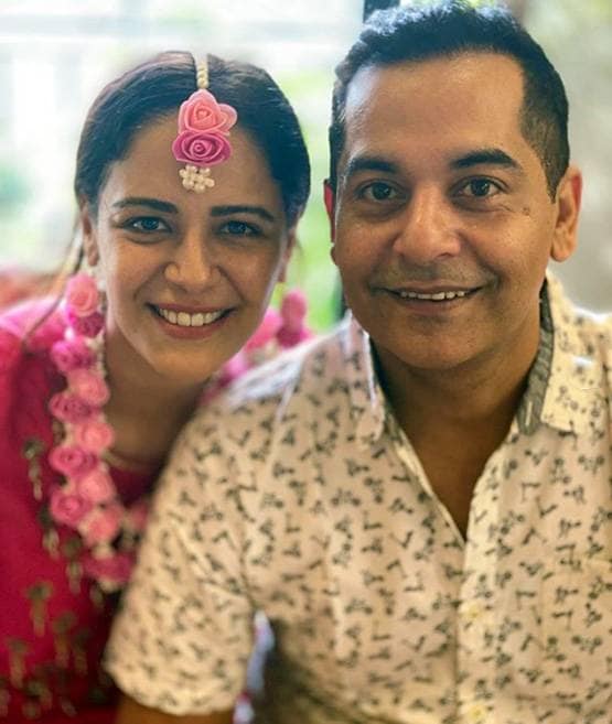 मोना सिंह की मेहंदी सेरेमनी, देखें इनसाइड फोटोज, 27 दिसंबर को बजेगी शहनाई