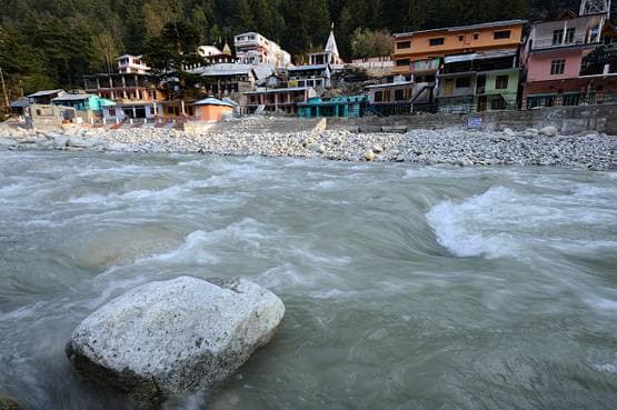 गंगा में मिला खतरनाक बैक्टीरिया, एंटीबायोटिक दवाएं भी हो जाएंगी फेल!