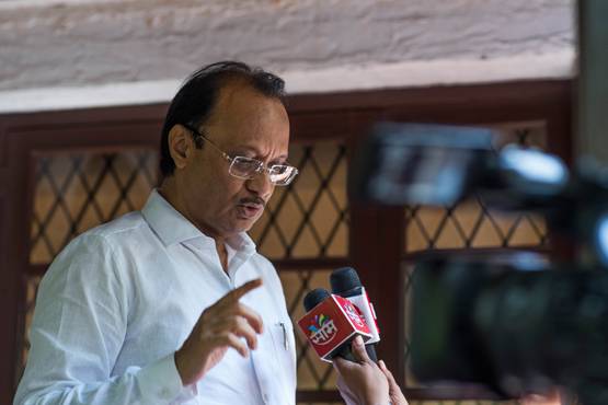 अजित पवार: पॉलिटिक्स के 'गेमचेंजर', 37 दिन में फिर बने डिप्टी CM