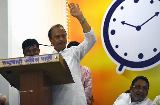 अजित पवार: पॉलिटिक्स के 'गेमचेंजर', 37 दिन में फिर बने डिप्टी CM