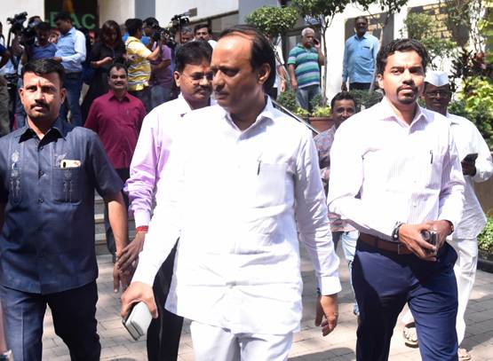 अजित पवार: पॉलिटिक्स के 'गेमचेंजर', 37 दिन में फिर बने डिप्टी CM