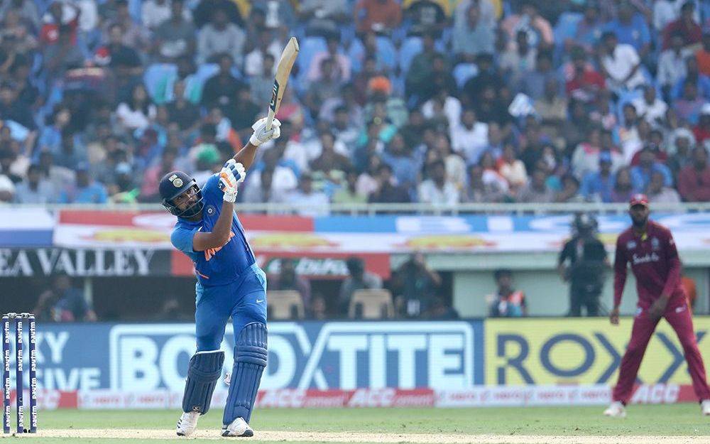 रोहित ने एक शतक से तोड़े कई रिकॉर्ड, गांगुली-वॉर्नर के क्लब में एंट्री