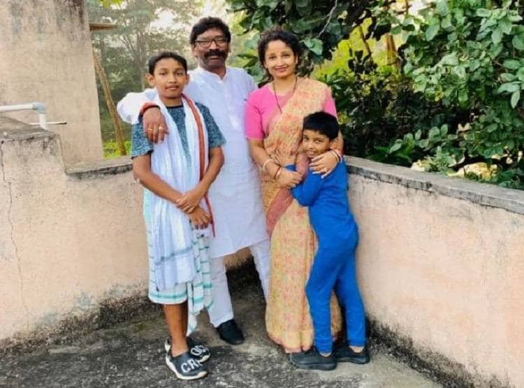 एक हादसे ने बदल दी हेमंत की जिंदगी, संभाला था JMM का भार