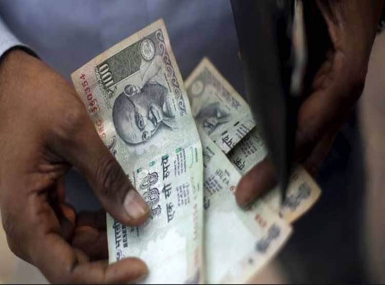 नए साल से इन 5 सरकारी स्कीम में करें निवेश, पैसा रहेगा सेफ