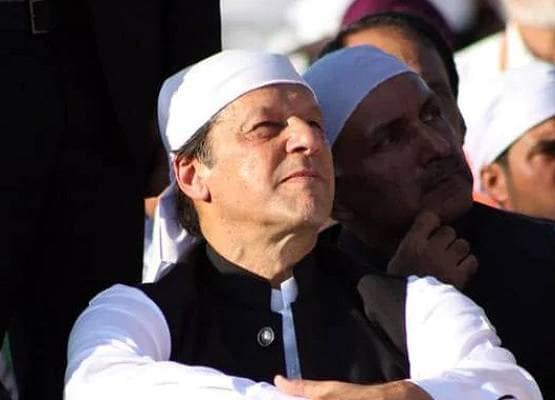 बाजवा पर PAK सरकार और न्यायपालिका में टकराहट चरम पर, याचिका दायर