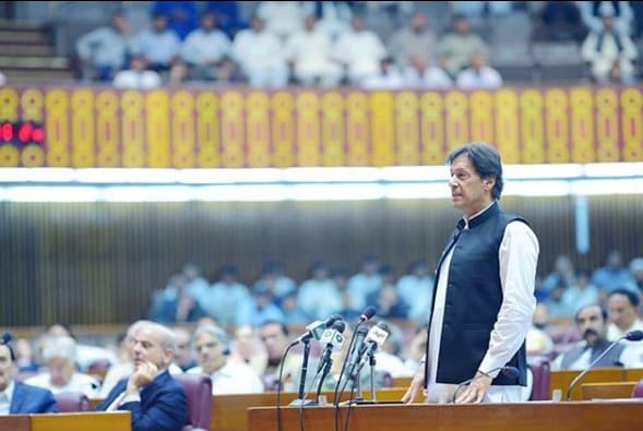 नागरिकता कानून से डरे इमरान, दी परमाणु युद्ध की धमकी