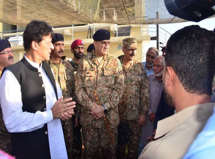 PAK: मुशर्रफ की फांसी पर कोर्ट-सरकार में ठनी, SC जाएंगे इमरान