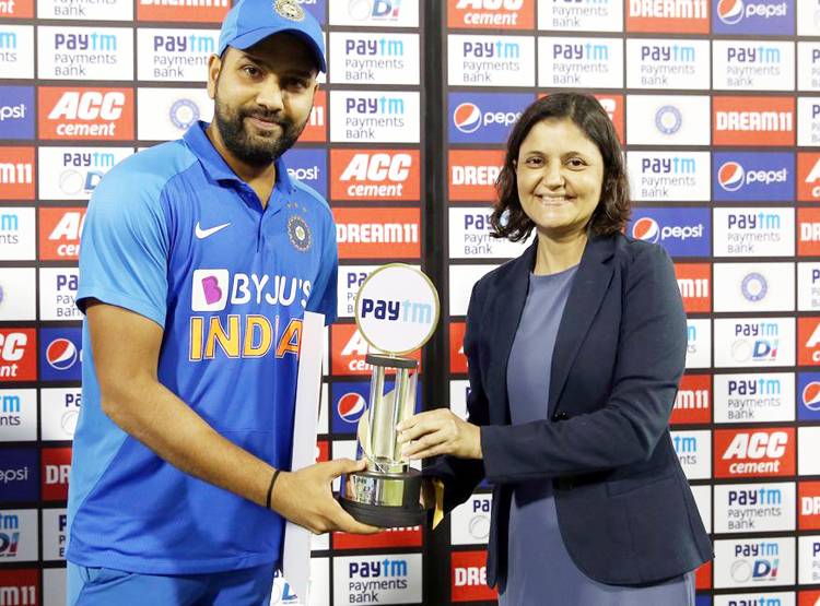 रनों का अंबार लगाने के बाद भी खुश नहीं हैं रोहित, इस बात का मलाल