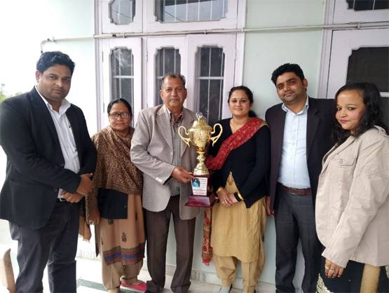 हिमाचल: ट्रक ड्राइवर की बेटी बनी जज, शादी के बाद भी नहीं मानी हार