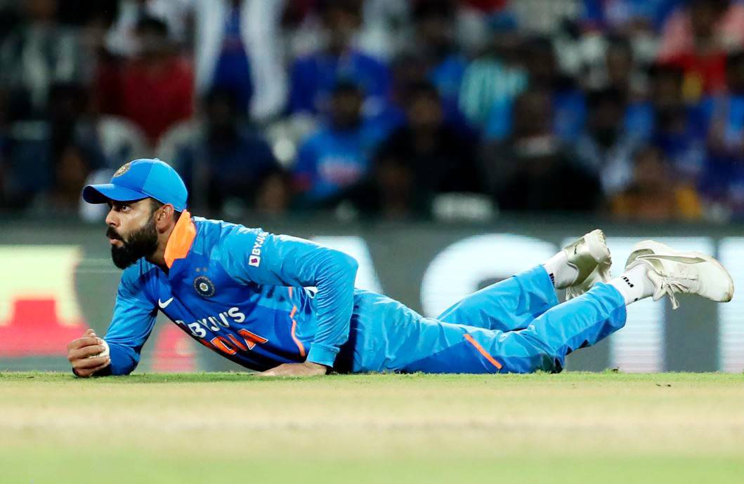 बेदम गेंदबाजी, लचर फील्डिंग, डगआउट में चहल...हार के बड़े कारण