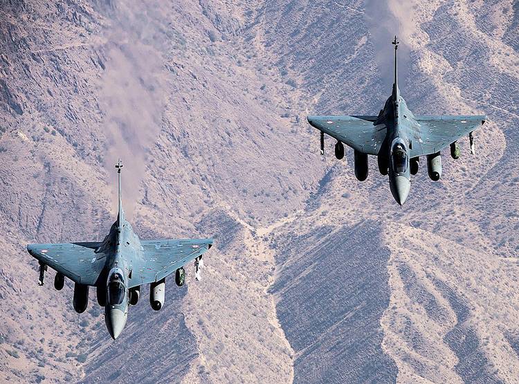 देश में बने इस विमान को खरीद वायुसेना ने बचाए 10 हजार करोड़