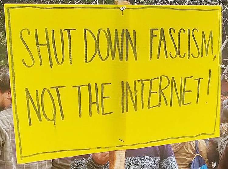 8 साल में 367 बार देश में इंटरनेट पर बैन, अब CAA बना वजह