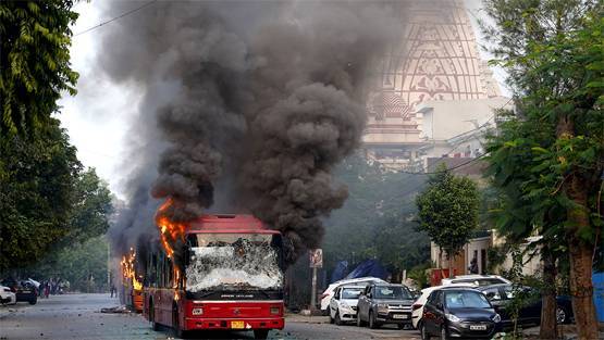 देखें, बवाल से कैसे बर्बाद हुई जामिया की लाइब्रेरी, सामने आई तस्वीरें
