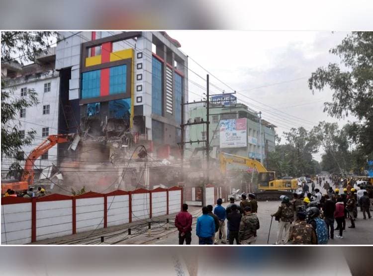 पब माल‍िक ने क‍िया रेप, बाउंसर ने बनाया था अश्लील वीड‍ियो, FIR दर्ज