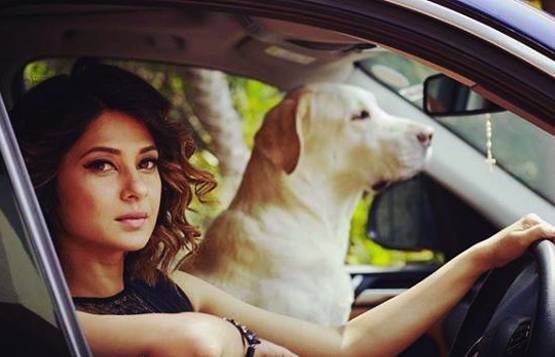 जेनिफर ने शेयर की अनएडिटेड अंडरआर्म्स की फोटो, मिले ऐसे कमेंट