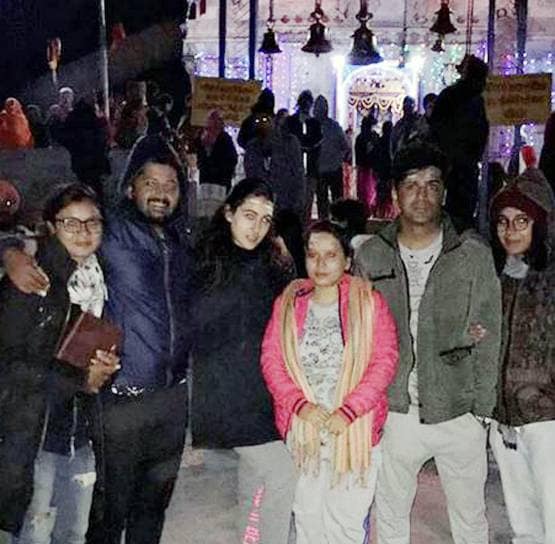 केदारनाथ शूटिंग की अनदेखी तस्वीरें, सुशांत संग पूल में दिखीं सारा