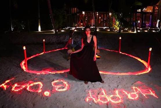 करिश्मा तन्ना ने इंस्टा पर शेयर की मालदीव वेकेशन की तस्वीरें, दिखा बोल्ड लुक